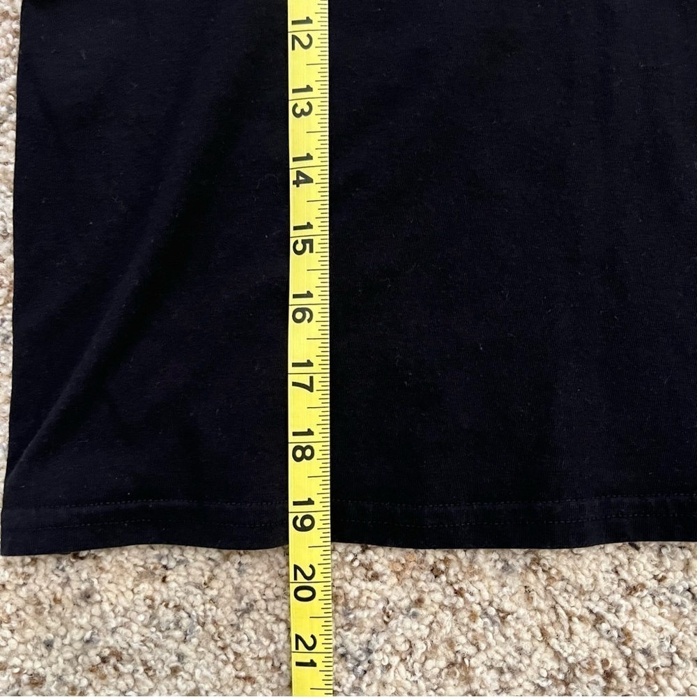 2/$30 Friends cropped logo tee by Love Tribe.  Size Small - Picture 8 of 9